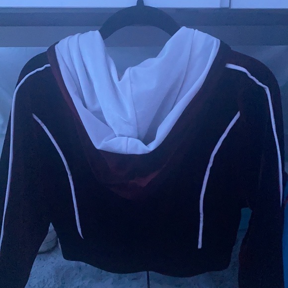 So real zip up - Picture 4 of 4